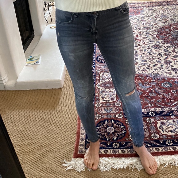 Zara skinny grey distressed mid rise soft denim